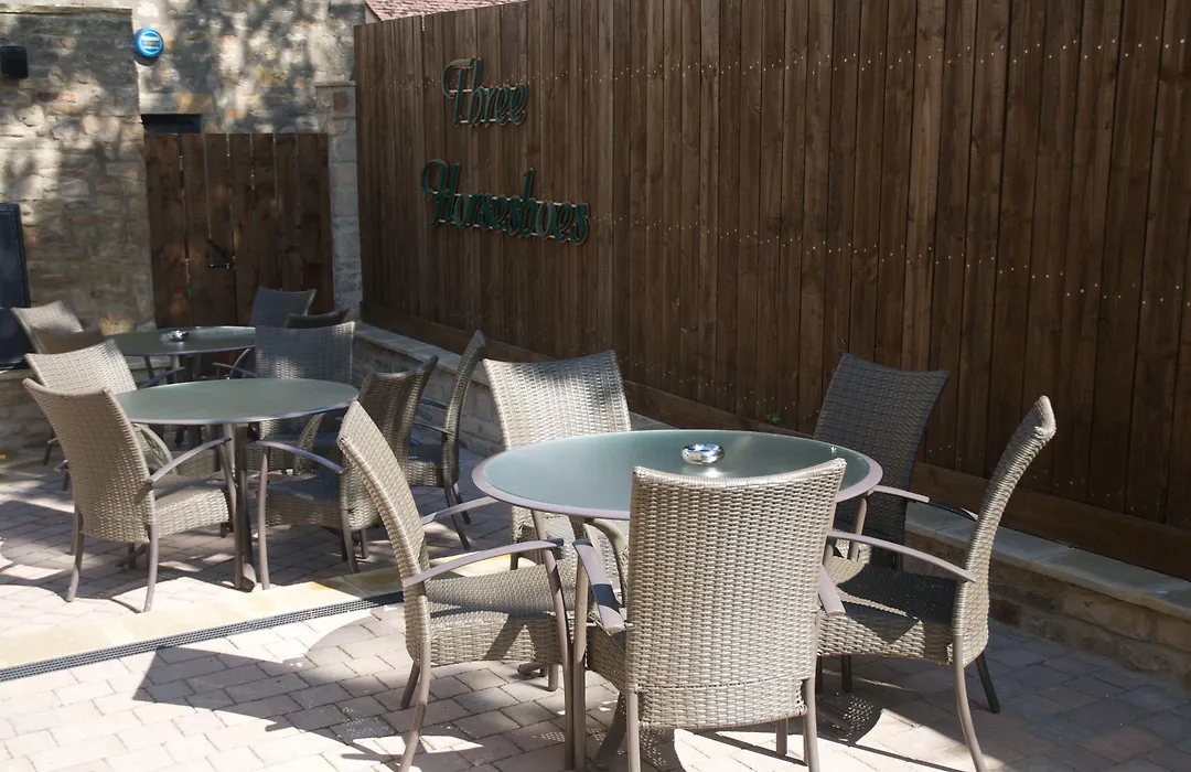 The Three Horseshoes Hotel-1