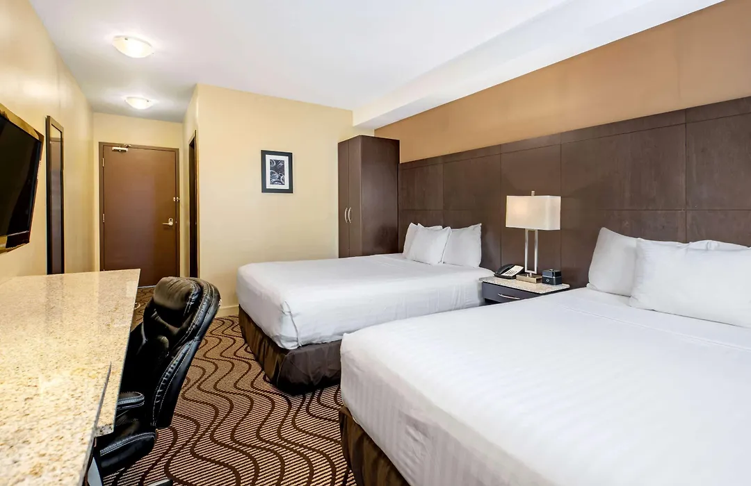 La Quinta By Wyndham Oshawa-1