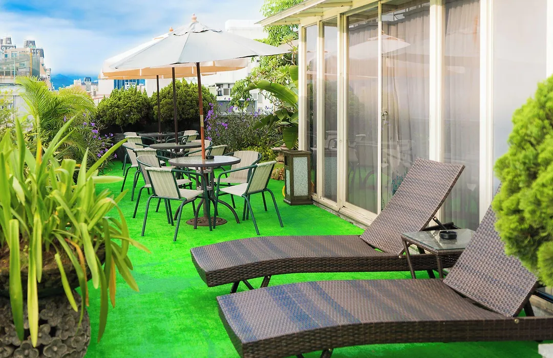 E-House Hotel-1