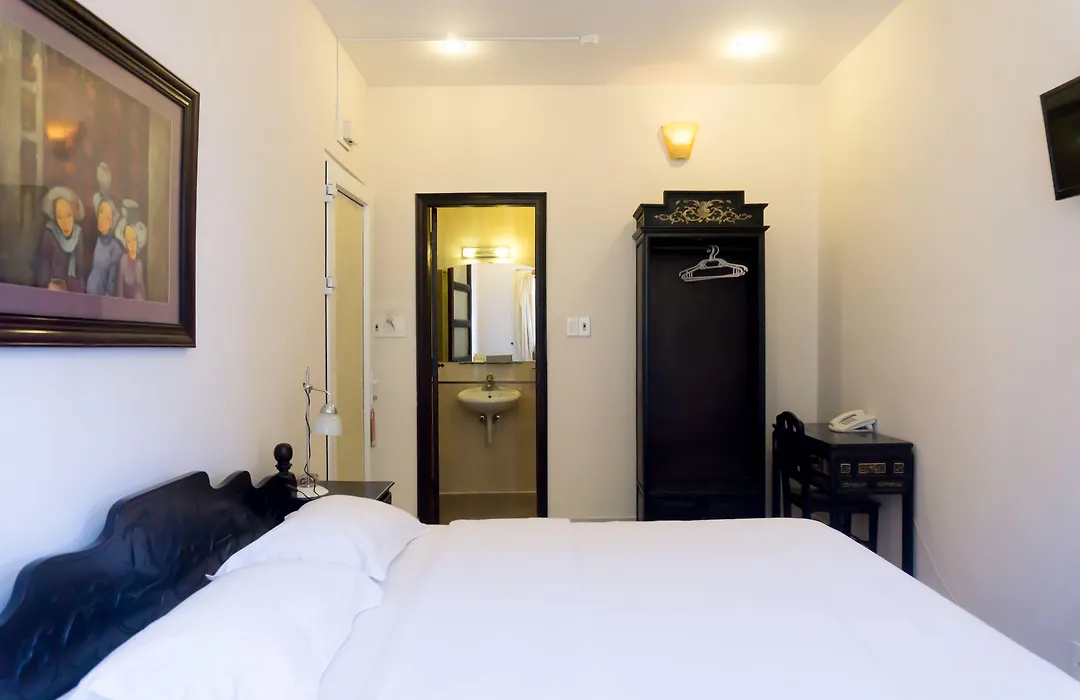 Hue Nino Hotel-1