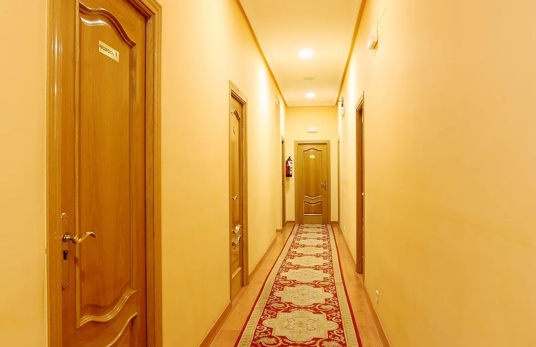 Hostal Sil & Serranos-1