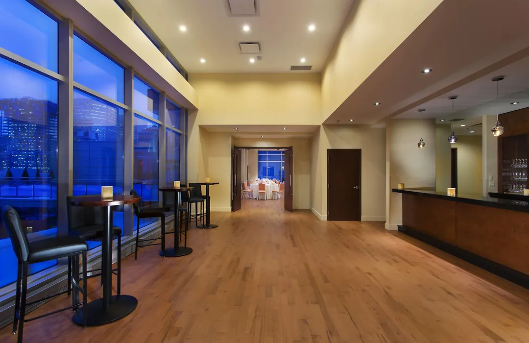 Courtyard Par Marriott Montreal Centre-Ville-1