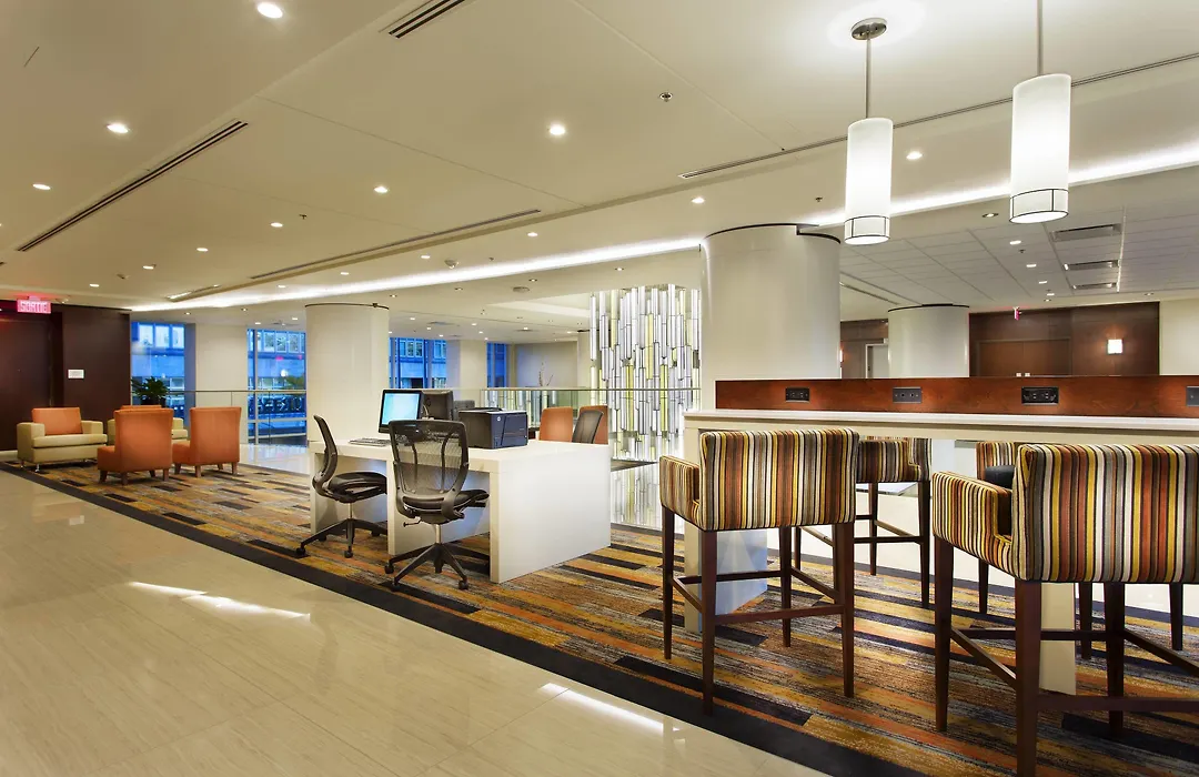 Courtyard Par Marriott Montreal Centre-Ville-1