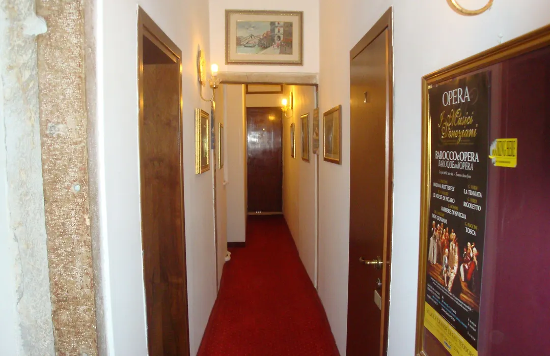 Hotel Casa Linger-1