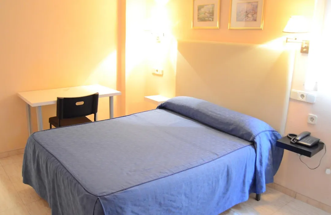 Hotel Legazpi-1