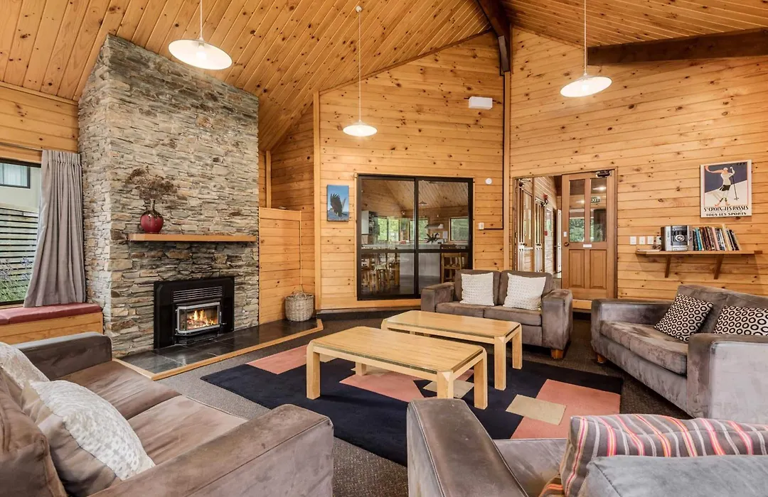 Altamont Lodge-1