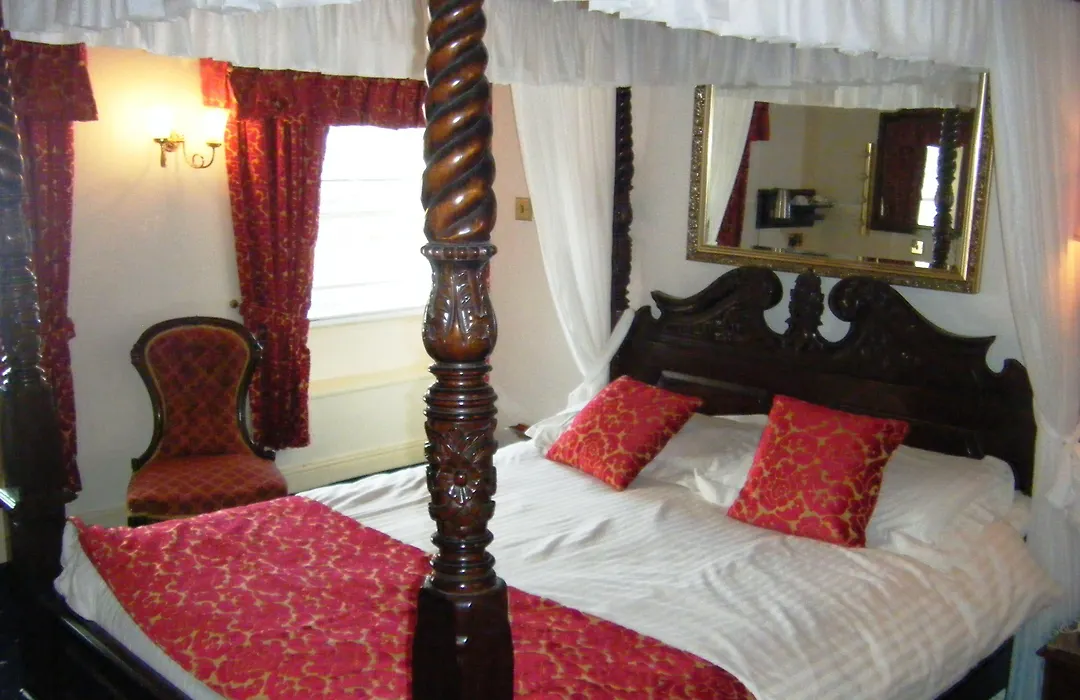 The Greyhound Coaching Inn-1