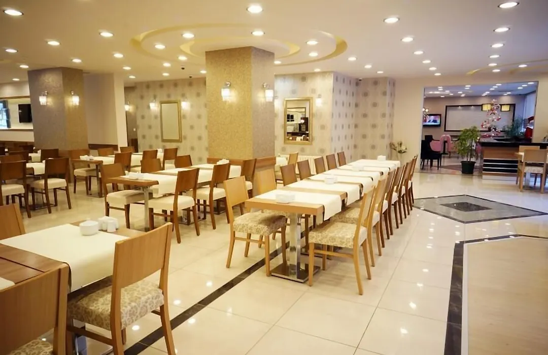 Helen Hotel-1