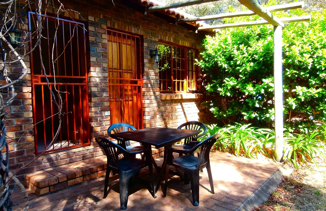 African Footprints Lodge-1