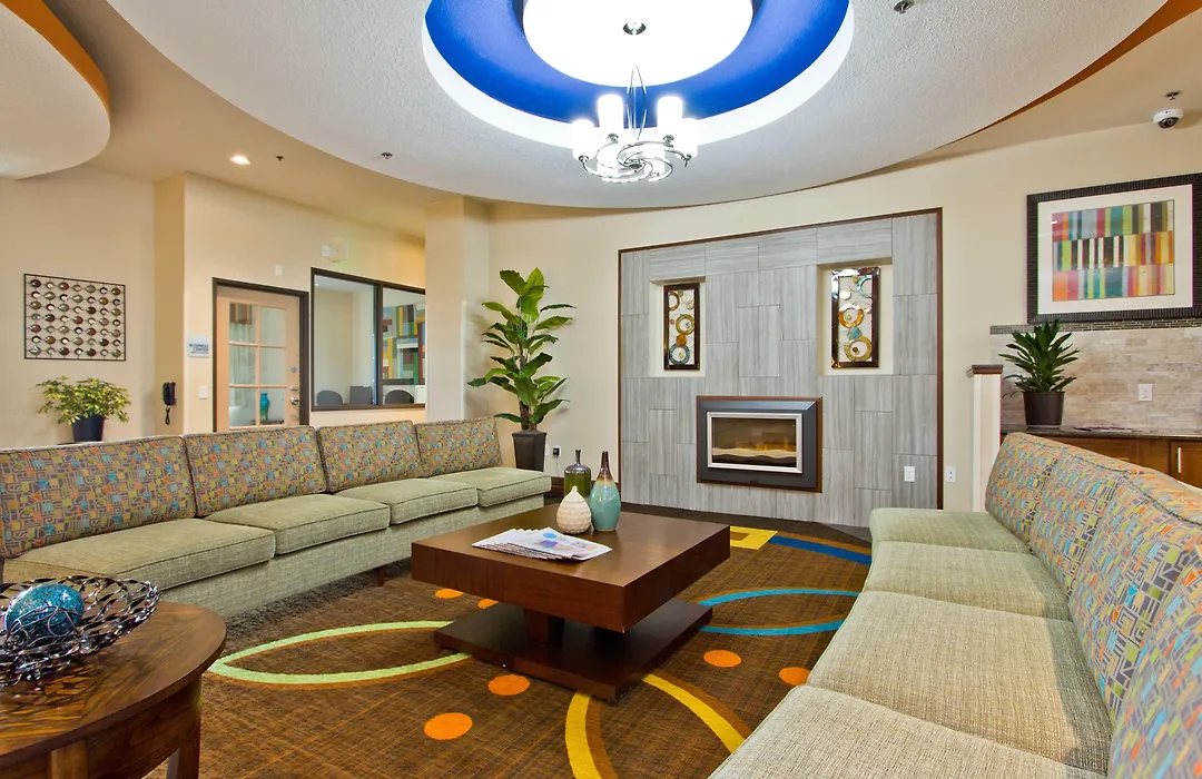 Holiday Inn Express And Suites Denver East Peoria Street By Ihg-1