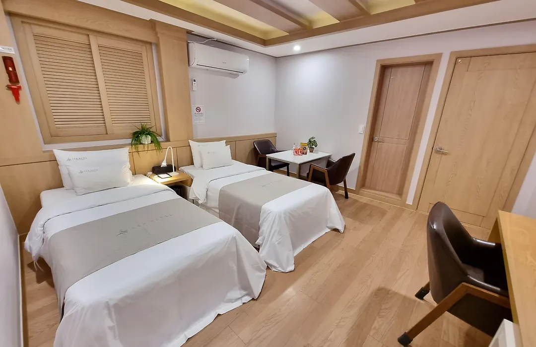 Lex Tourist Hotel-1