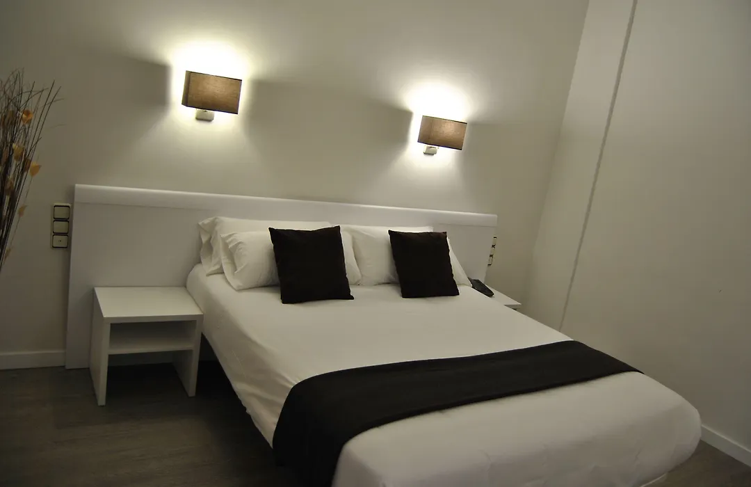 Sweet Hotel Continental-1