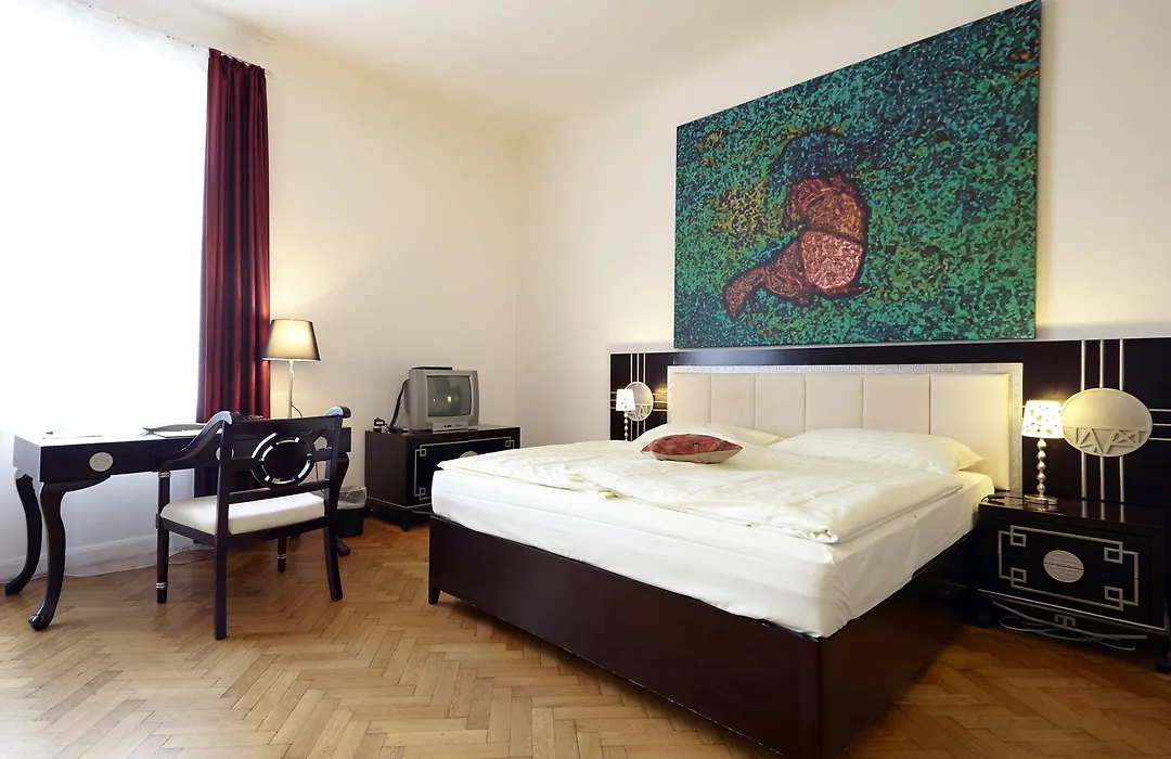 Hotel Pension Museum-1