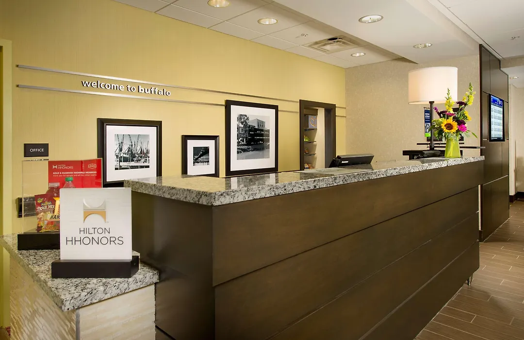 Hampton Inn & Suites - Buffalo Airport-1