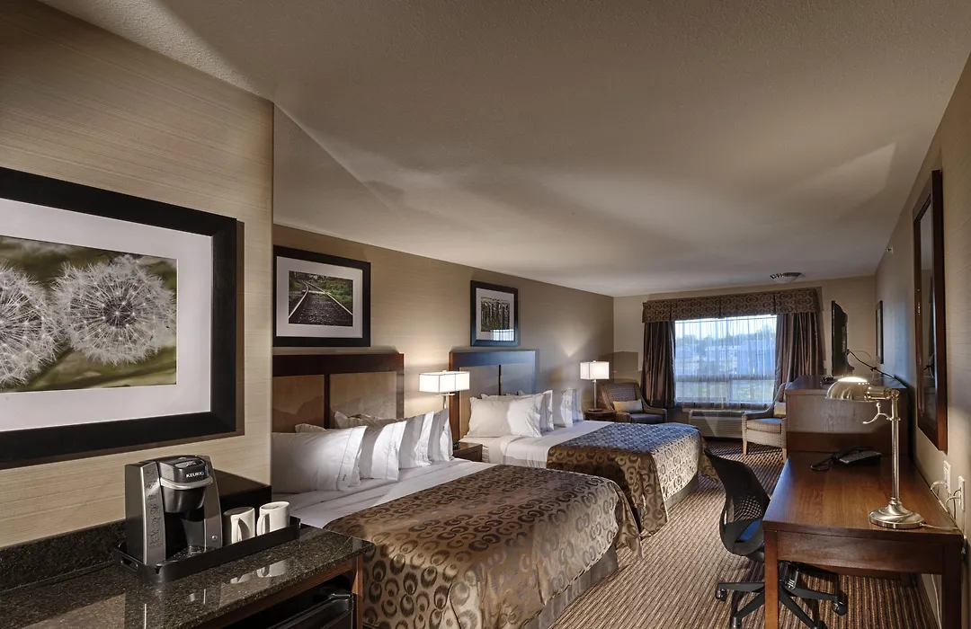 Canalta Hotel Assiniboia-1