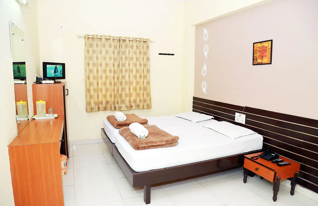 Hotel Geetanjali-1