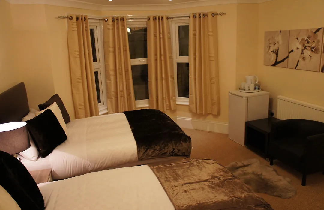 Sapphire Hotel London-1