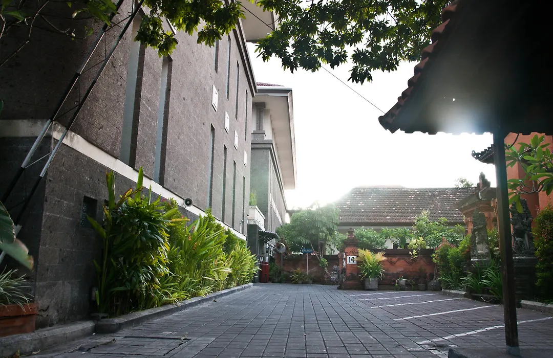 Hotel Puri Ayu-1