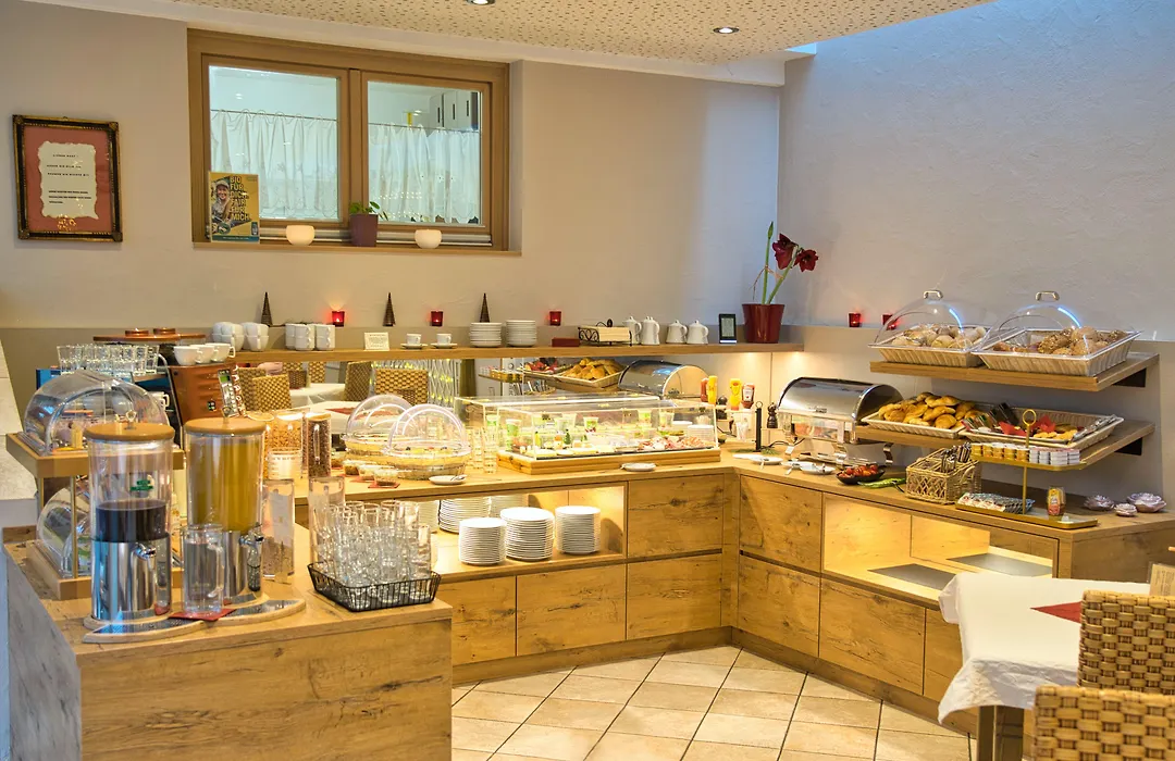 Arndt Hotel Garni-1