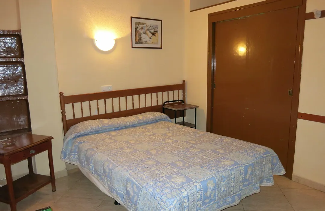 Hostal Guillot-1