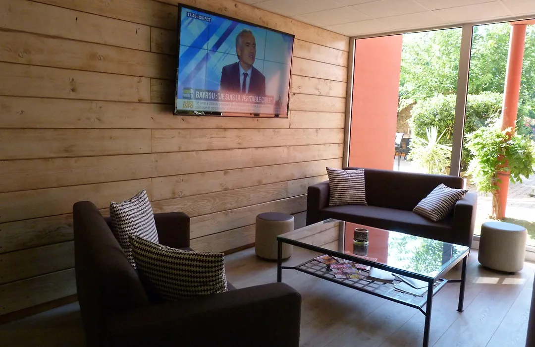 Best Western Terre De Provence-1