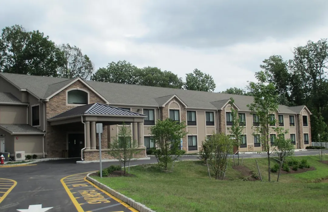 Red Carpet Inn And Suites Monmouth Junction-1