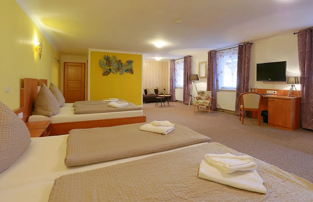 Landhotel&Brauhaus Prignitzer Hof-1
