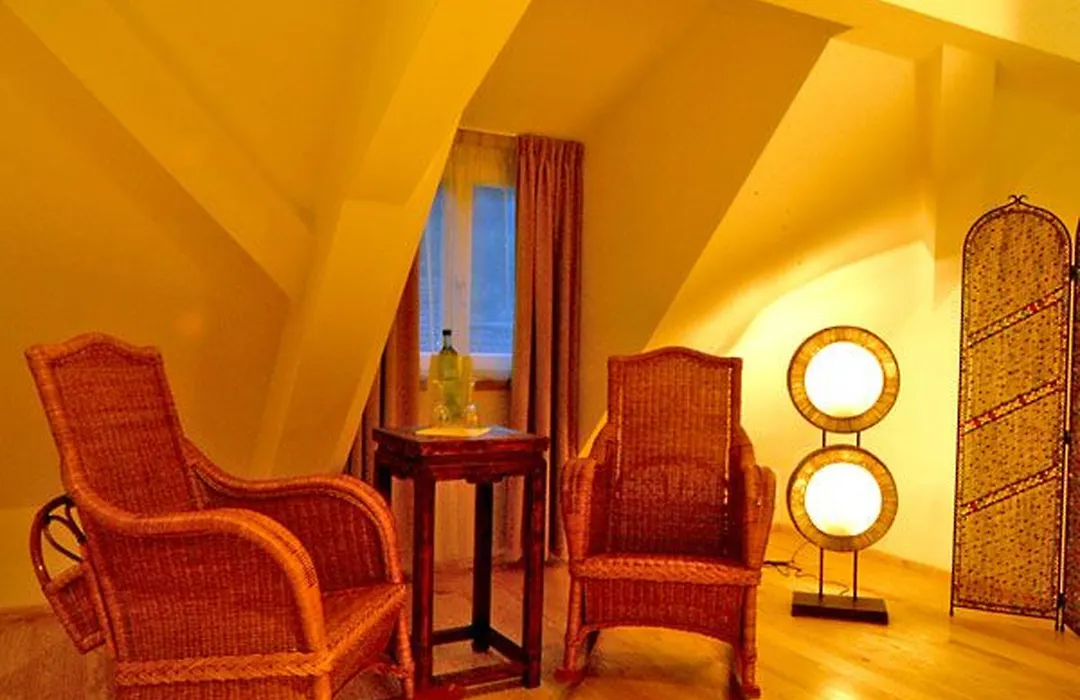 HIP Hotel-1