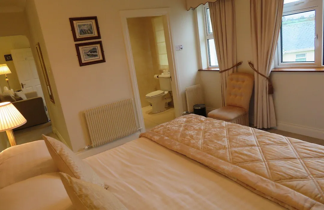 Brook Manor Lodge-1