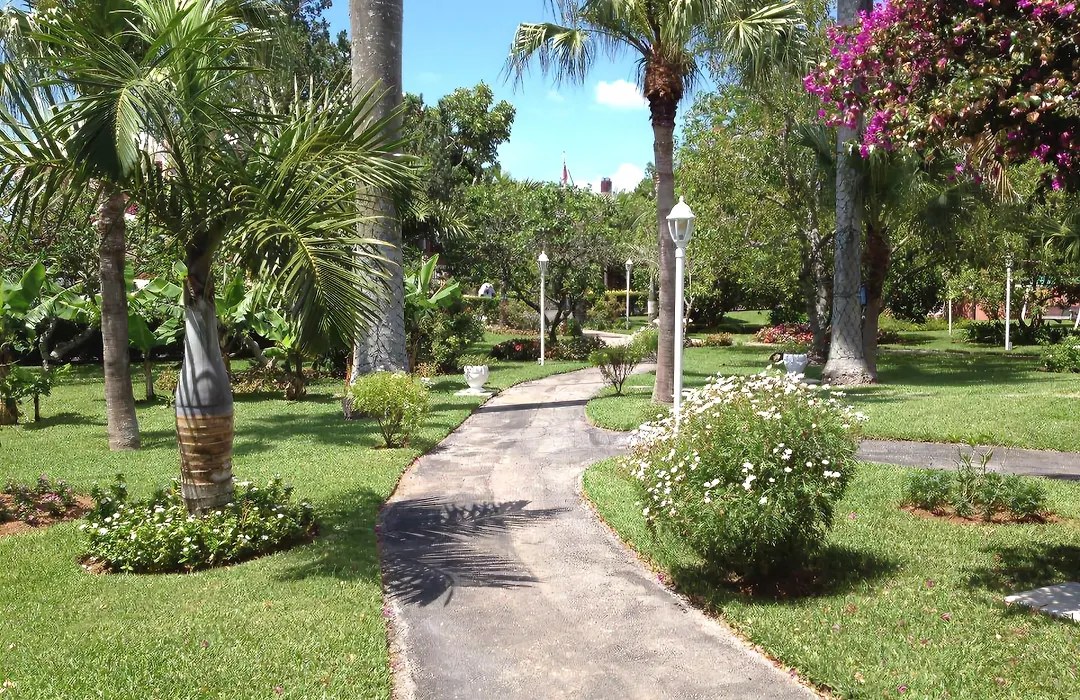 Royal Palms Hotel-1