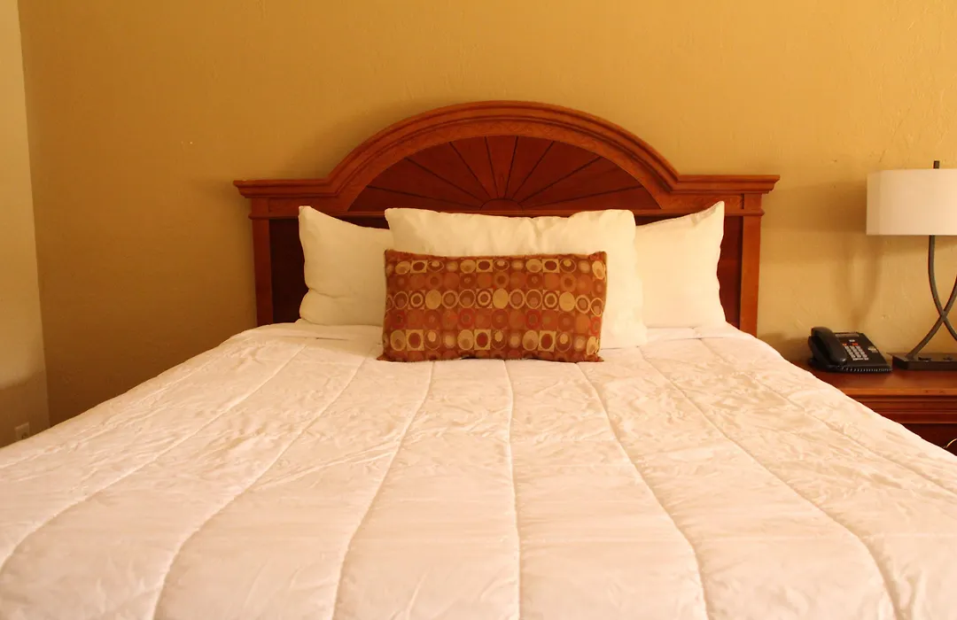 Crystal Cove Riverfront Resort-1