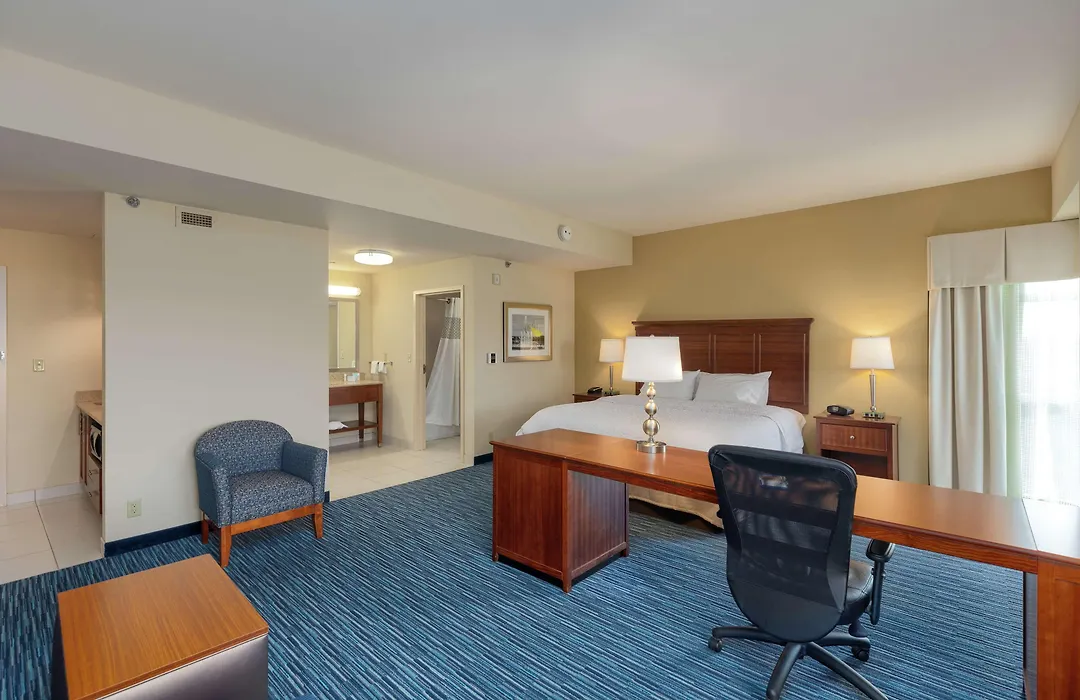 Hampton Inn & Suites Owensboro Downtown Waterfront-1