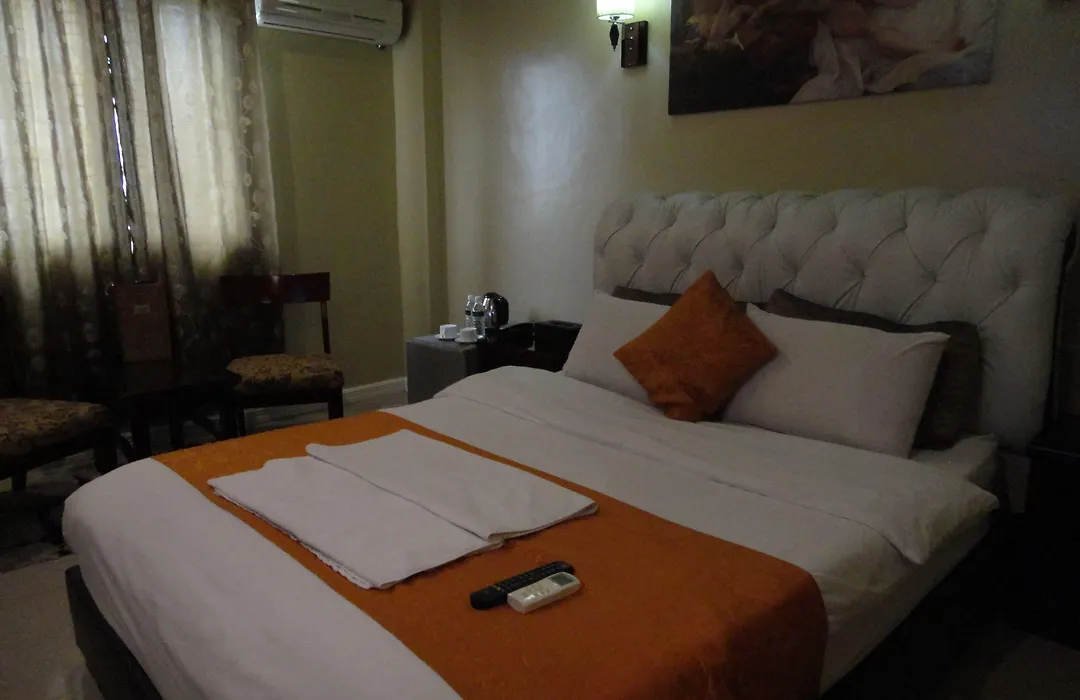 Clark Imperial Hotel-1