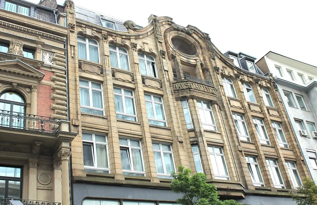 Willy Hotel Frankfurt-1
