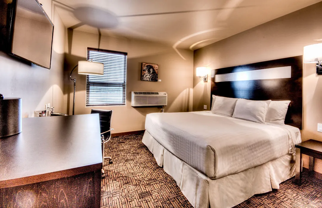 Podollan Inn & Spa - Grande Prairie-1