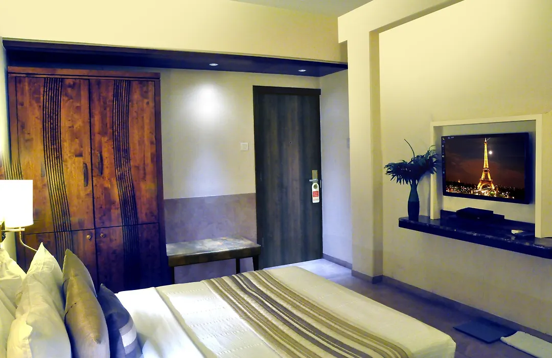 Abbott Hotel-1