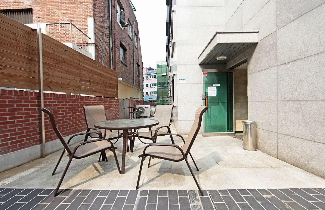 Starria Hostel Foreign Guest Only-1