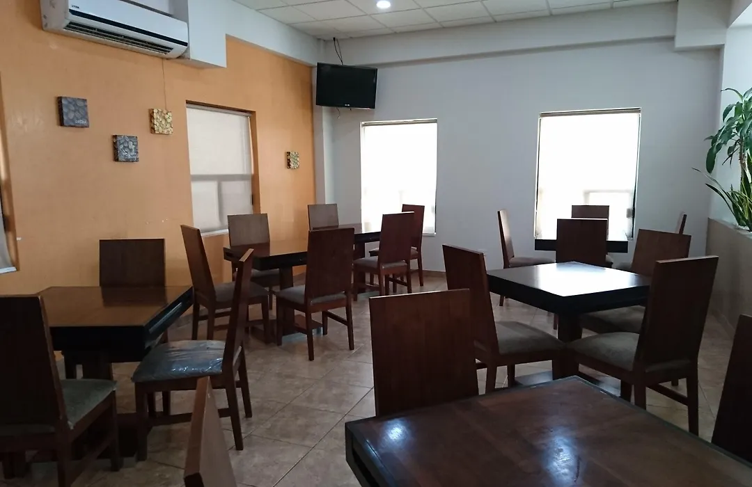 Comfort Inn Chihuahua-1