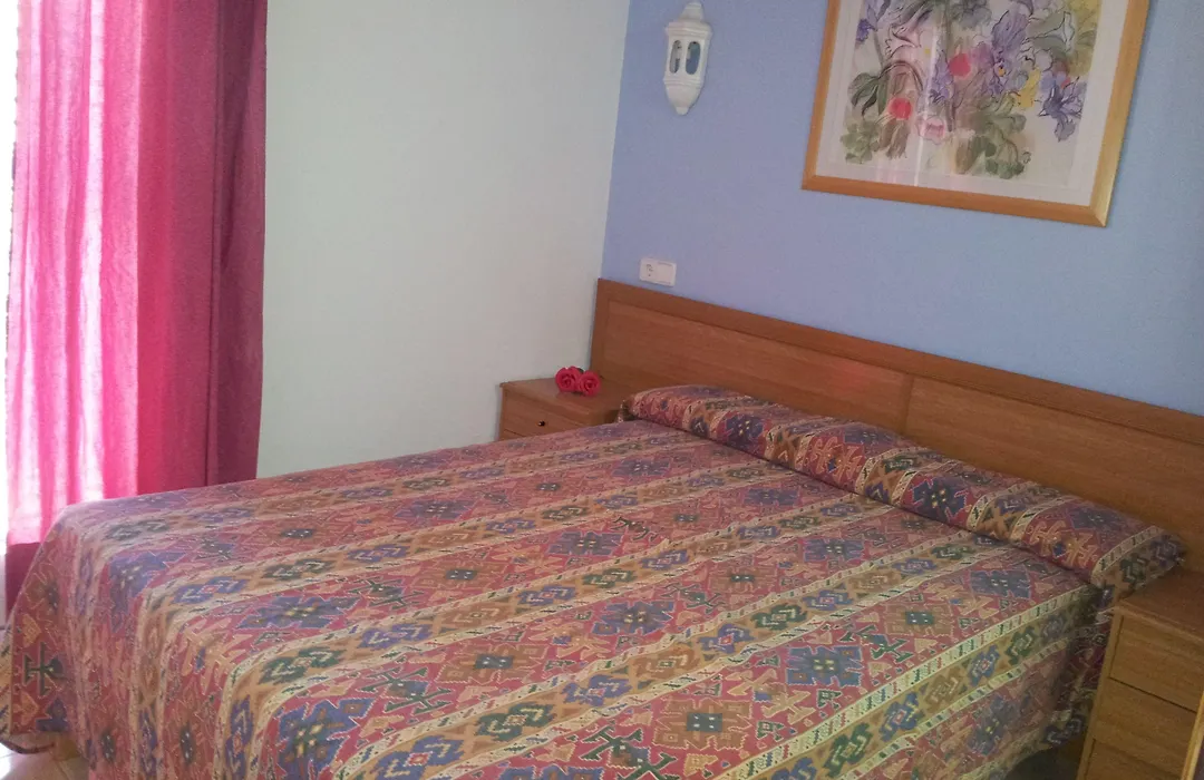 Hostal Ferrer-1