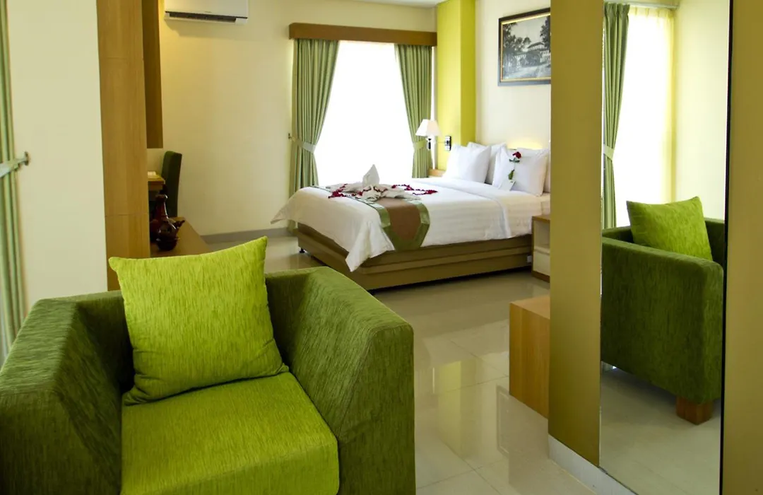 De Batara Hotel-1