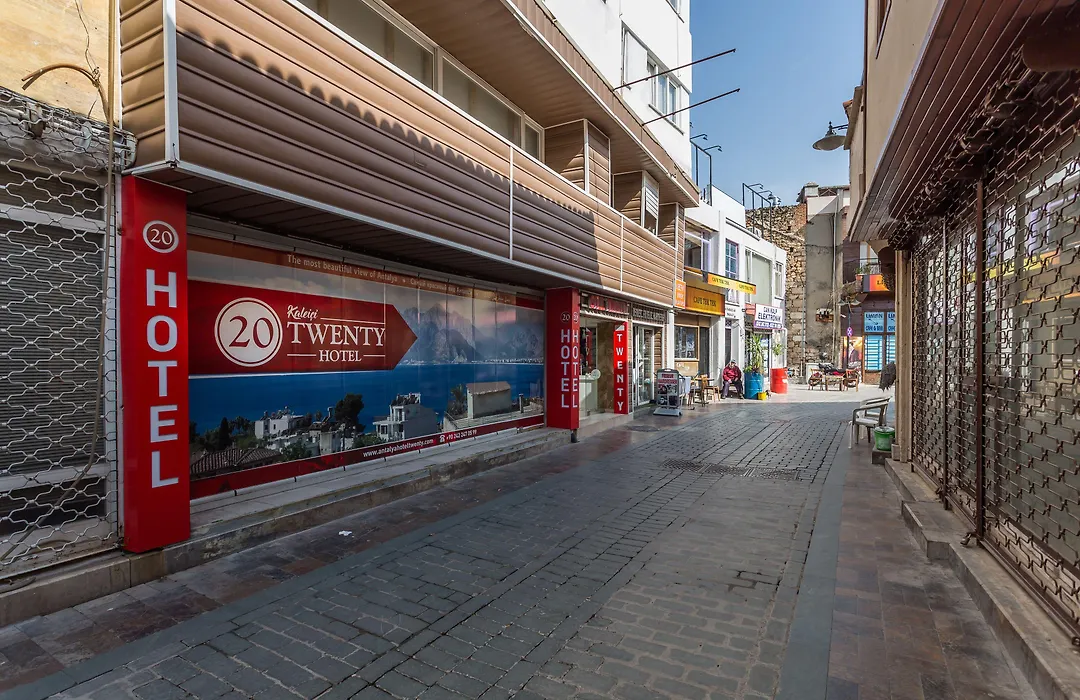 Hotel Twenty-1