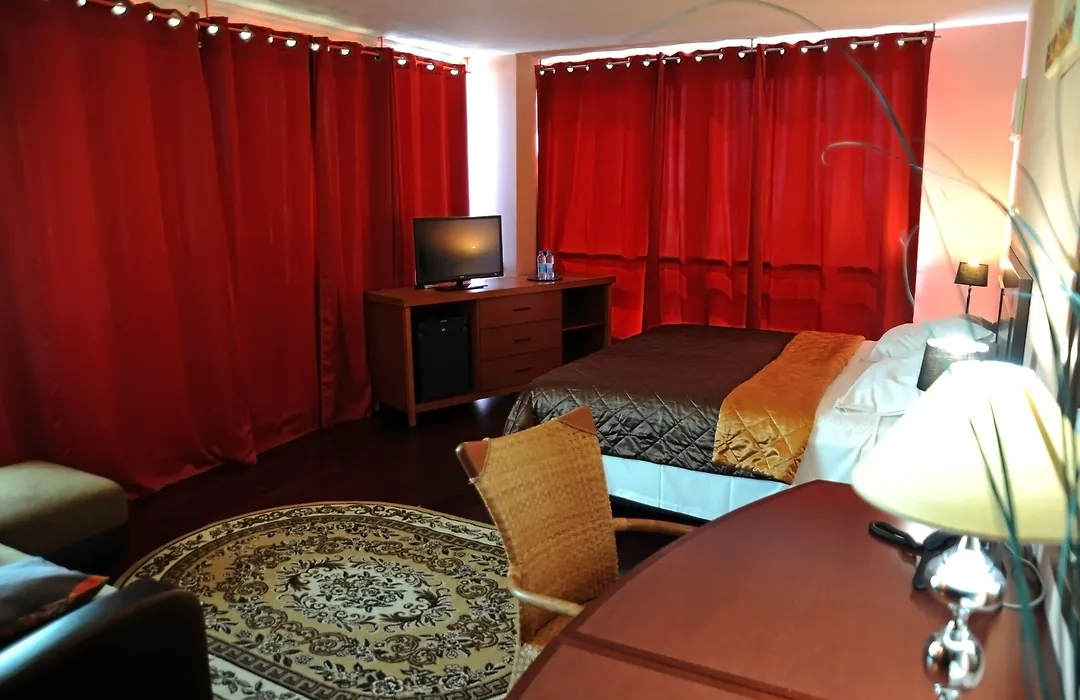 Hotel Sarah Nui-1
