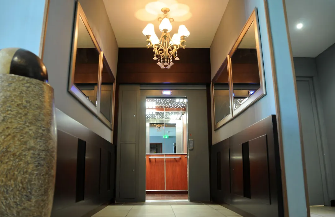 Hotel Sarah Nui-1