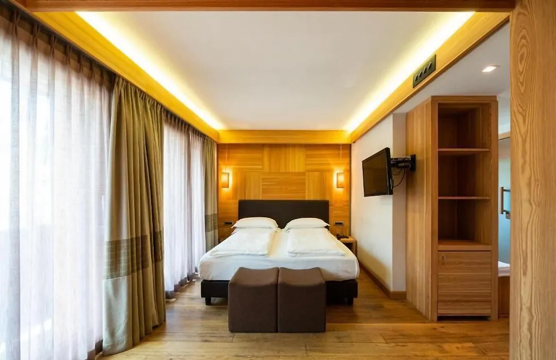 Hotel Larice-1