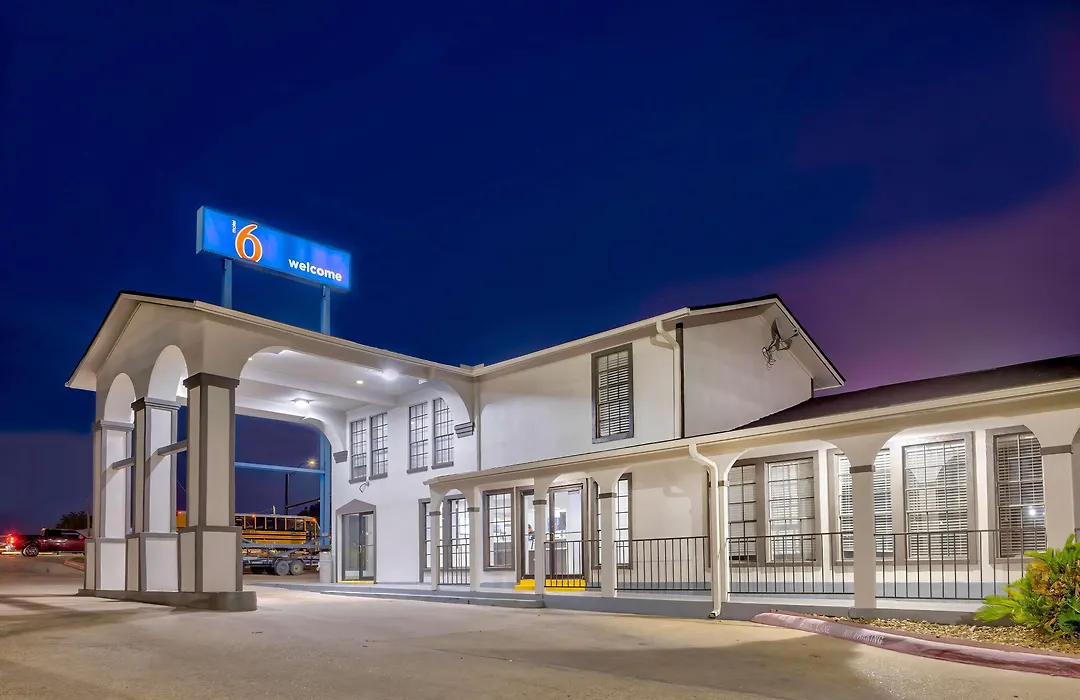 Motel 6-Bryan, Tx - College Station-1