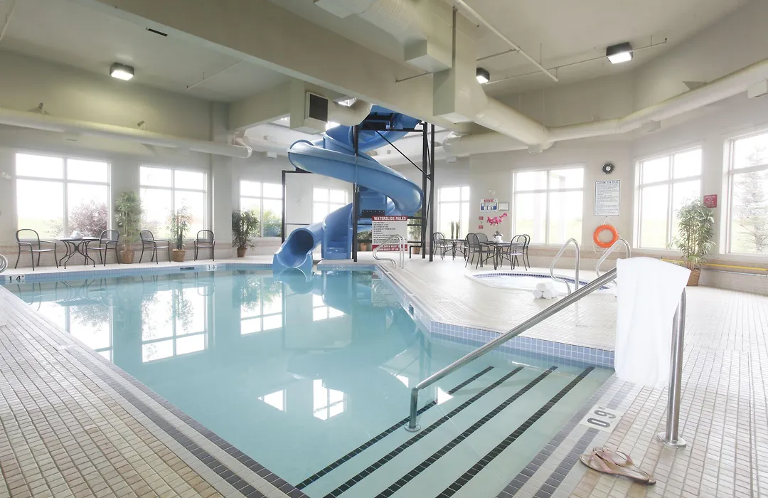 Stonebridge Hotel Dawson Creek-1