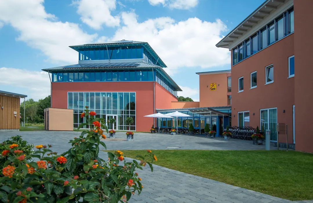 Jufa Hotel Im Brueckenkopfpark - Juelich-1