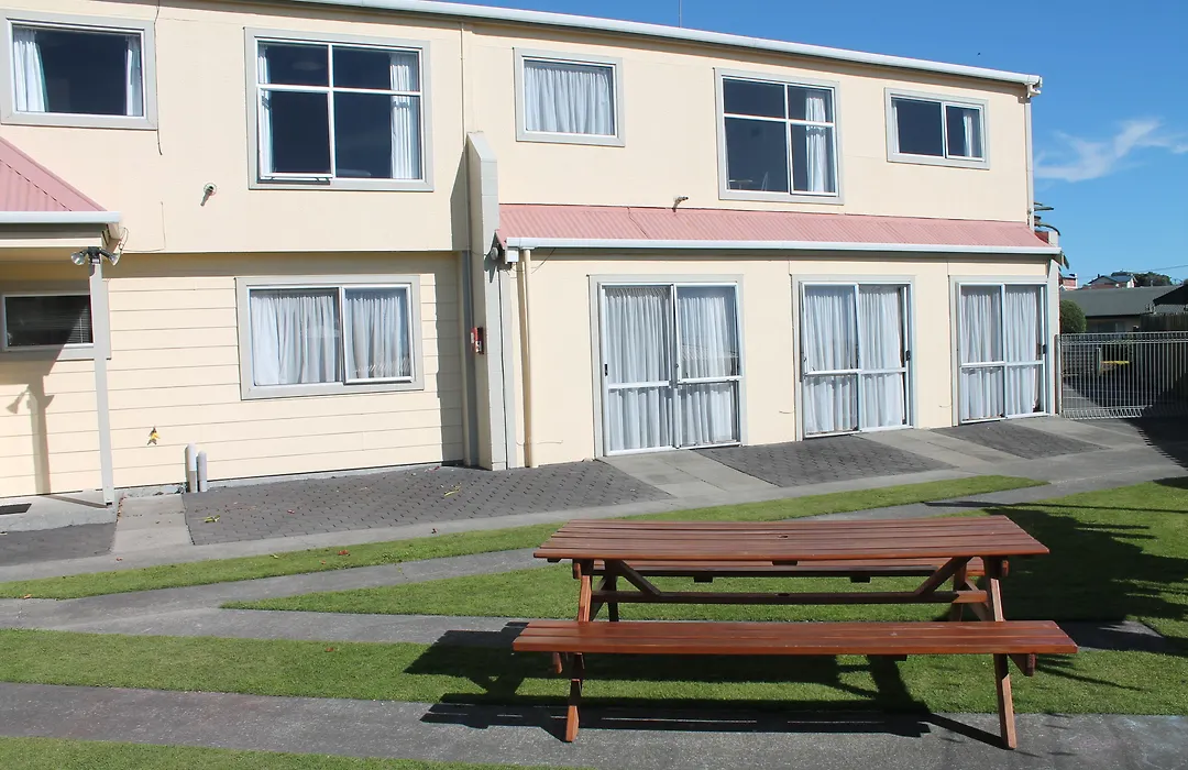 Riverview Motel-1
