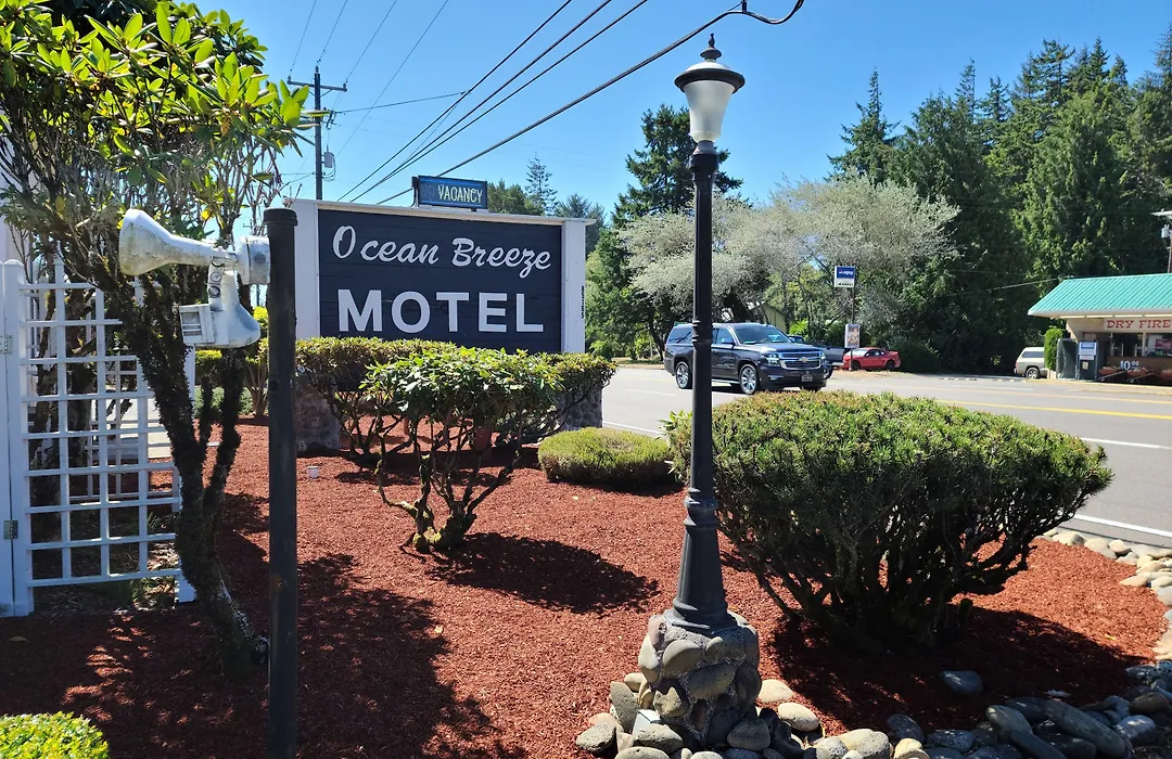 Ocean Breeze Motel-1