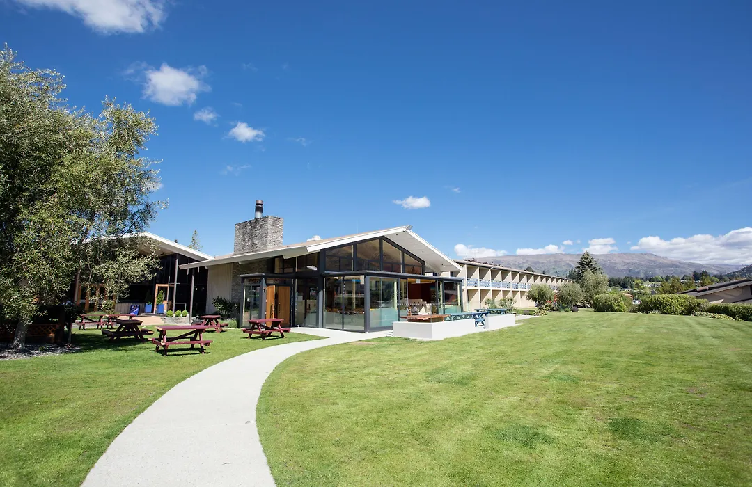 Wanaka Hotel-1